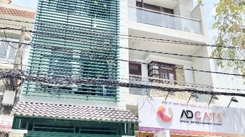 Căn nhà trang bị đầy đủ nội thất cao cấp ngay Lotte Quận 7