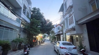 Bán nhà đường số 39 phường Tân Hưng, quận 7, dt:4×18,gia:15,8ty