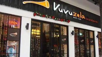 Cho thuê rẻ 2.800m2 trần cao ở Hoàng Đạo Thúy làm gì cũng được
