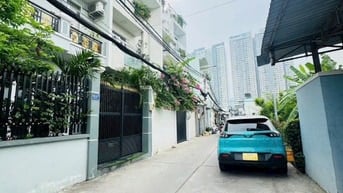 Nhà Phố 4 Lầu Mặt Tiền Hẻm Xe Tải Thông Phú Thuận