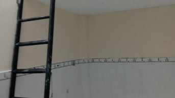 phòng trọ có balcon, cửa sổ to, gần chợ