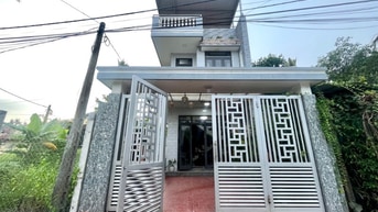 Nhà 3tầng mới thiết kế hiện đại, mặt tiền 5m, đường vào 4m