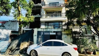 Mặt Phố An DƯơng Vương – Tây Hồ - 121 M2 – 5 T – MT 5.5 M -Giá 32.5 Tỷ