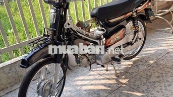 Honda Dream Thái Đen