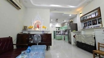 Nhà Đường Điện Biên Phủ, 4 Tầng, 4 P.Ngủ, hẻm 1 xẹt gần mặt tiền