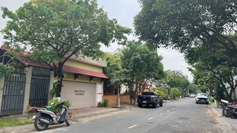 Bán gấp Biệt thự D2D, Thống Nhất: 9 x 18( NH:13m), giá 18,8 tỷ.