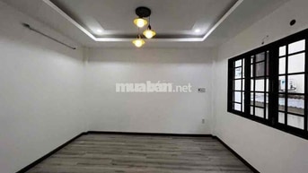 Bán nhà Vạn Kiếp, 25m2, 2 Tầng, 2PN,4 WC, kế bên quận 1, TL