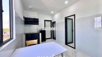 Phòng Giá Rẽ Toà Nhà Thang Máy Mới 100% Đẹp Mê