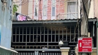 Chính chủ Bán nhà 4x18m 3 tầng 217/5 Tôn Thất Thuyết P3 Q4