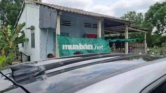 nhà và đất toàn bộ thổ, gần chợ, kế trường