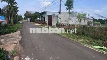 Bán lô đất rộng rãi mặt tiền đường nhựa Phường Eakao