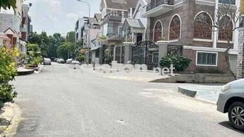 Nhà 3 Tầng MT VP - Cty - Khu Bên Sông - Ko Gian Sống VIP. ngay sông GG