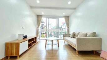 Siêu tập thể sổ đỏ to 40/80m2 phố Lò Đúc 3 ngủ 2 vs view đẹp 3 phút HK
