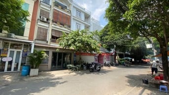Nhà 4 tầng mặt tiền công viên K82 Quận 12, 6x20 gần chợ Tân Chánh Hiệp