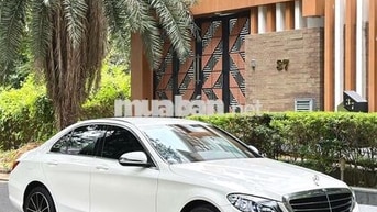 Merc C200 Exclusive model 2021 chỉ 17 ngàn Km !