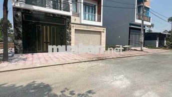 nhà phố mặt tiền 90m2 ,3 phòng ngủ, đường D2 laveender vĩnh cửu