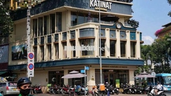 CHO THUÊ NHÀ MẶT TIỀN CALMETTE, QUẬN 1