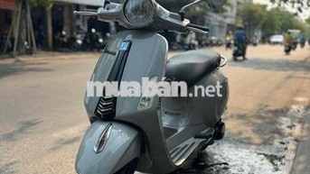 Piaggio Vespa Sprint Xám 72289 km