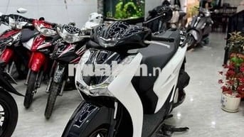 Honda SH 125 2023 Trắng đen