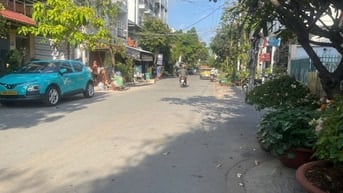 nhà cấp 4 Dt 8x25m Đường 10 khu Lý Phục Man P bình Thuận Q7. Giá TL