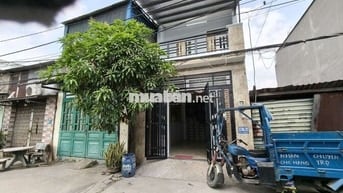 NHÀ ĐẸP 4 X13 HẺM THÔNG GẦN CHỢ VÀ TRƯỜNG HỌC THÔNG