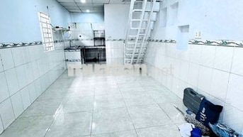 Cho thuê nhà nguyên căn mặt tiền p.Linh Trung tiện kinh doanh và ở lại