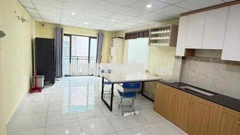 Chung Cư 2PN 1WC 105m2 Full NT Balcon Ngay CMT8 Quận 3 Gần VX Dân Chủ