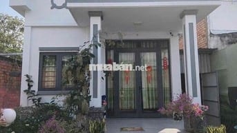 Bán gấp căn nhà cấp 4 - giá 800Triệu
