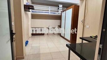 Tập thể tầng 1 có gác xép, 25m2, đầy đủ nội thất nóng lạnh bếp từ