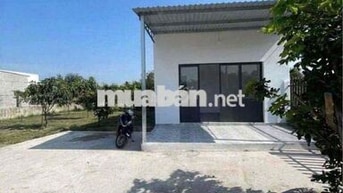 Cần bán căn nhà vườn gần khu công nghiệp