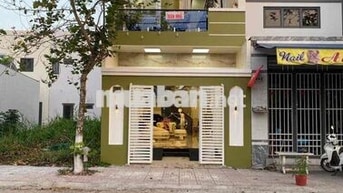 GIÁ: 3 ty 200 trieu ( thuế ai nấy đóng, bớt lộc ) NHÀ MỚI XÂY TẶNG FUL