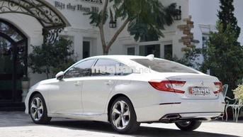 Honda Accord 2020 Trắng 80.000km
