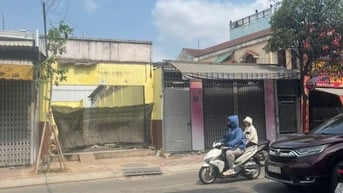 Bán đất mặt đường Lê Văn Thịnh , Quận 2 