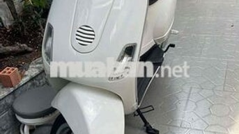 Piaggio Vespa LX 150 2009 Trắng