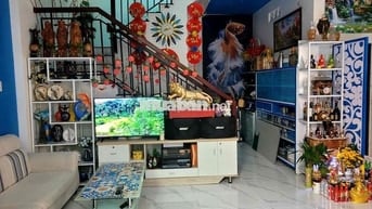 Bán Nhà đường Núi Thành gần Pháo hoa, Toà Tháp đôi