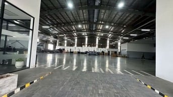 Cho thuê mặt bằng rộng đẹp Cộng Hòa