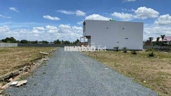 Chính chủ bán nhanh 100m2, Full thổ, Sổ hồng riêng, ngay uỷ ban xã.