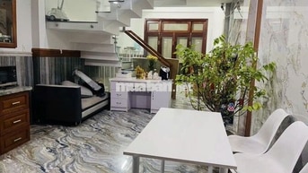 NHÀ ĐẸP HXH PHAN HUY ÍCH – FULL NỘI THẤT .1 TRỆT 3 LẦU, 4PN-5WC .