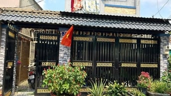 Bán nhà hẻm xe hơi 8m, Nam Thới 9, Hóc Môn
