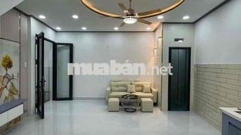 Nhà mới 2 tầng, nở hậu, 3PN, 39 m2-gần cầu Hậu Giang, 3.5 tỷ