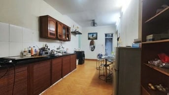  Cho thuê căn hộ tập thể Thành Công tầng 3, diện tích 90m2, gá 8 triệu