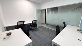 Cho thuê bàn ​​làm việc chung từ 1tr6 mỗi tháng tại HQ Vạn Phúc City