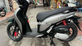 Honda SH Mode 2017 Bạc đen