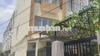 chính chủ gửi bán căn nhà y trong hình