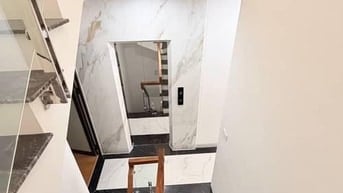 Bán nhà phố Tô Vĩnh Diện, Thanh Xuân 55m, 5 tầng, mt 4.8m. Giá: 18.9 