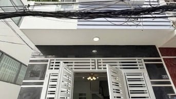 LÔ GÓC HIẾM – NGAY LÊ VĂN SỸ VÀ TRƯỜNG SA - HẺM XE HƠI – GIÁ CỰC TỐT