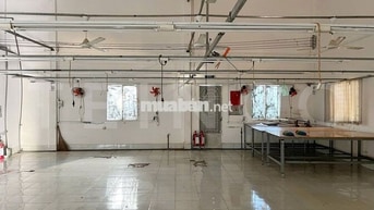 Kho xưởng 400 m² có hệ thống báo cháy, trong KDC Ngân Thuận