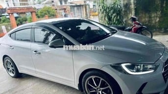 Hyundai Elantra 2018 Trắng Giá Tốt