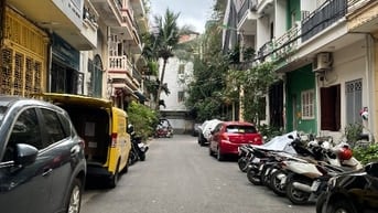 Cho thuê Nhà Hồ Đắc Di 79m x4T đg oto  vpty ở 16tr/1th.