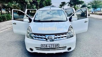 Nissan Livina 2012 7 chỗ Trắng